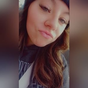 Meet your Posher, Leslie